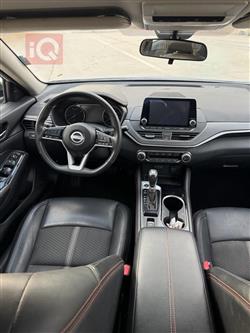 نيسان ألتيما